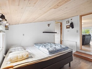 3 bedrooms, WiFi - "Annabeth" - 300m to the fjord by Interhome (Løgstrup)