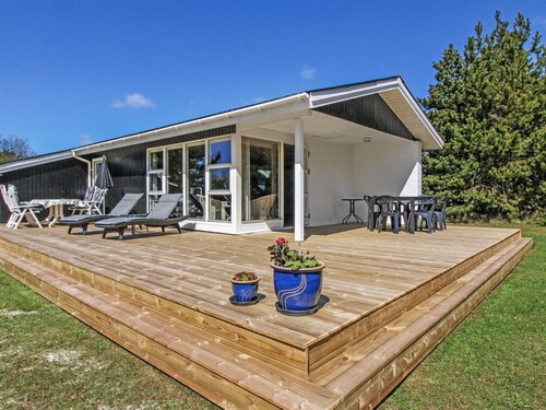 "Aimo" - 1.8km from the sea by Interhome