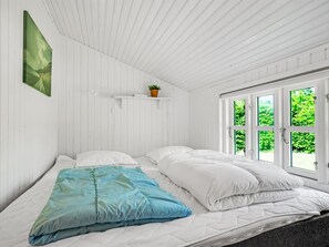 3 bedrooms, Internet
