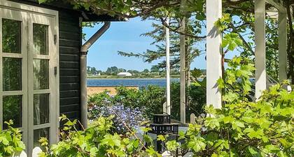 "Vojo" - 100m from the sea by Interhome