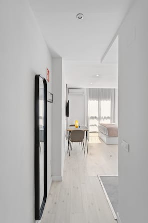 Studio - Limehome Madrid Calle de la Paloma (Madrid)