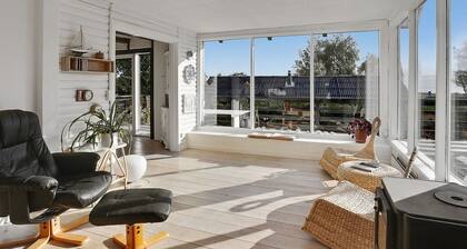 "Melina" - 100m from the sea by Interhome
