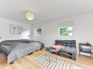 2 bedrooms, Internet