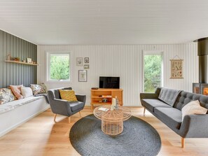 Televisión, chimenea