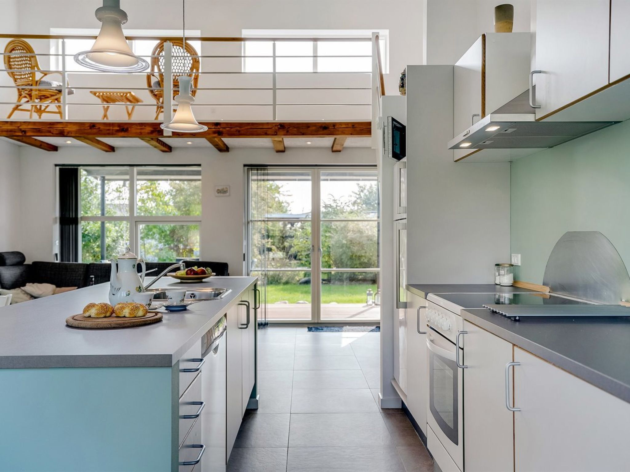 Fridge, dishwasher, cookware/dishes/utensils