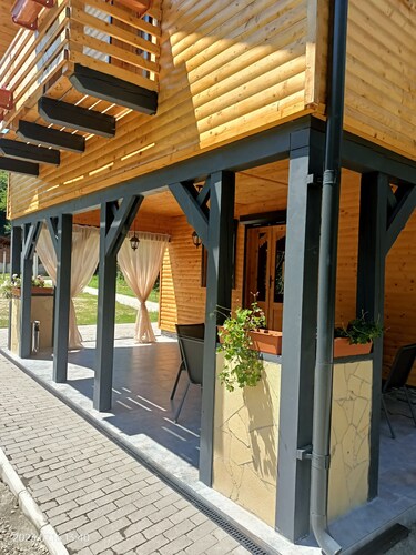 ART House Transylvania, Valea Avrigului, Sibiu is a sustainable chalet in Avrig 