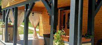 ART House Transylvania, Valea Avrigului, Sibiu is a sustainable chalet in Avrig 