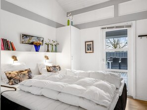 3 bedrooms, WiFi