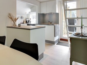 Køleskab, mikrobølgeovn, ovn, opvaskemaskine