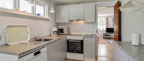 Fridge, microwave, dishwasher, cookware/dishes/utensils