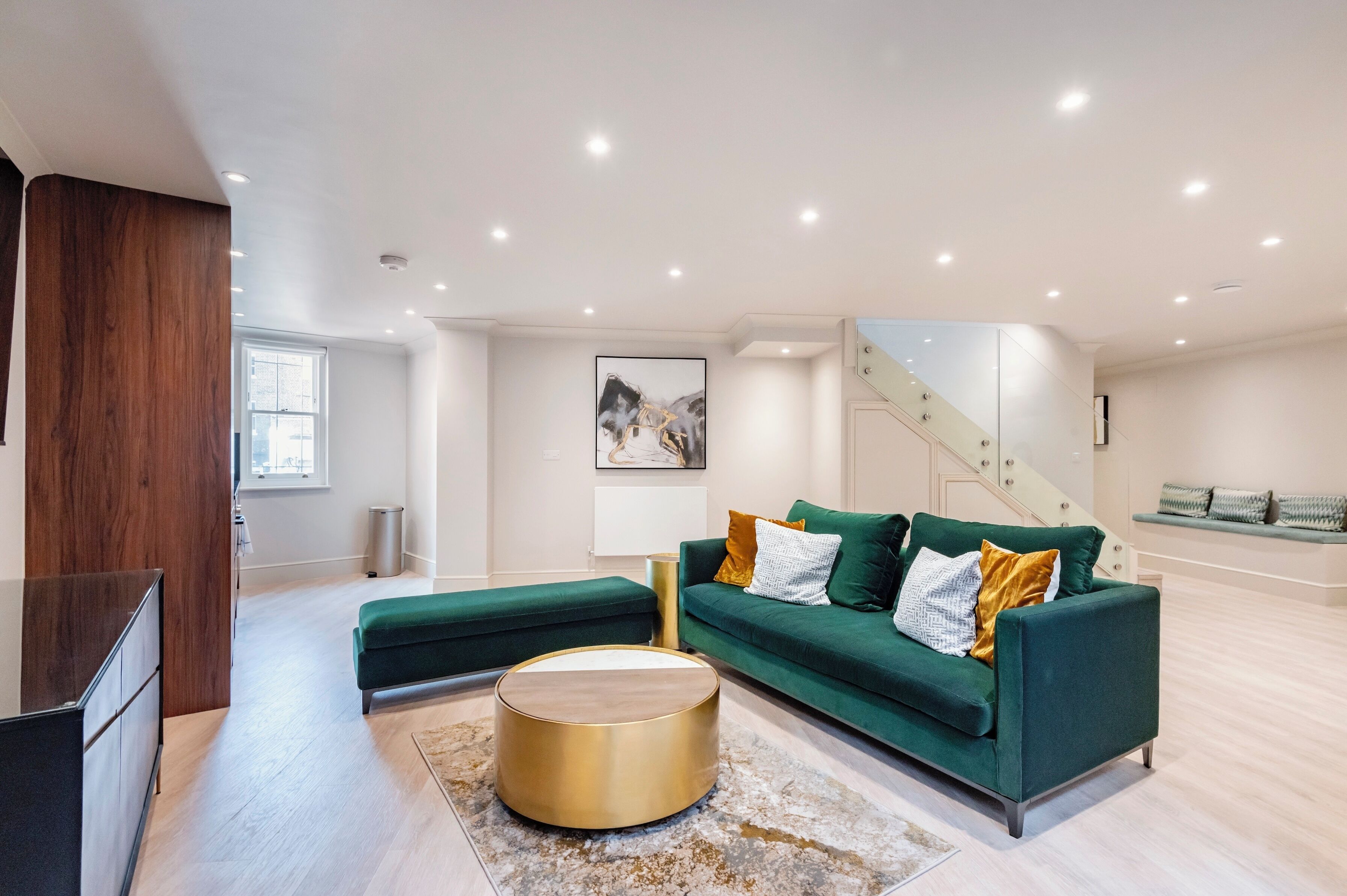 Marble Arch Suite 7 | Living area