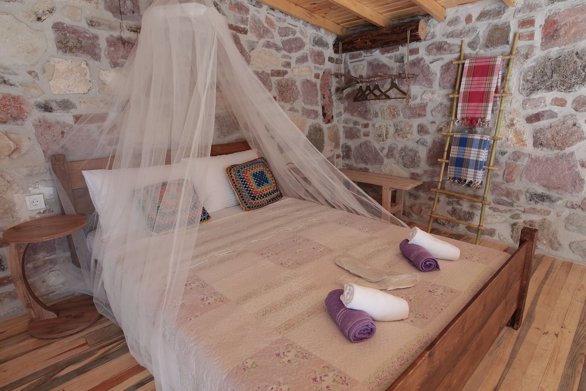 Superior Room | Iron/ironing board, free WiFi