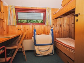 4 bedrooms