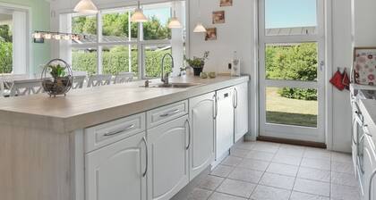 "Bertram" - 1.9km from the sea by Interhome