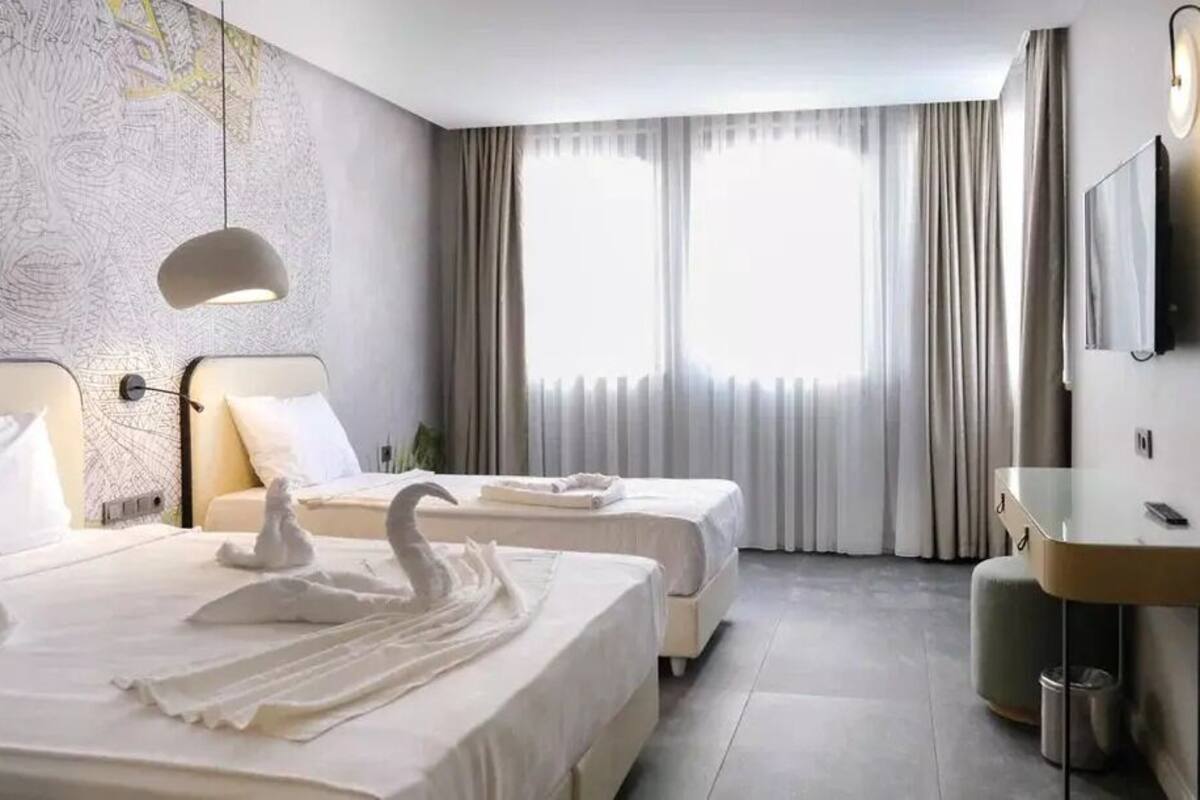 standard room | free wifi, bed sheets