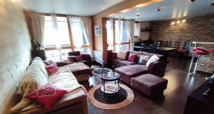 Großzügige, sonnige Wohnung für 9 Personen, 3 Zimmer, Südwestbalkon, nah an Skipiste, WLAN inklusive