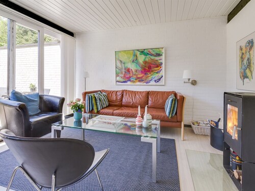 "Enya" - 600m from the sea by Interhome