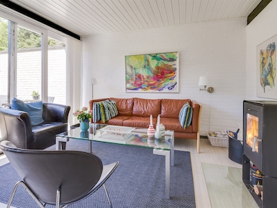 "Enya" - 600m from the sea by Interhome