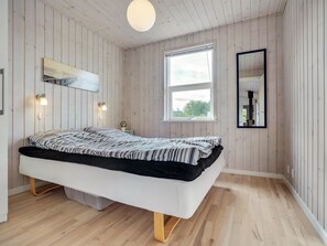 3 bedrooms, WiFi