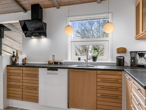 Frigorifero, microonde, forno, lavastoviglie