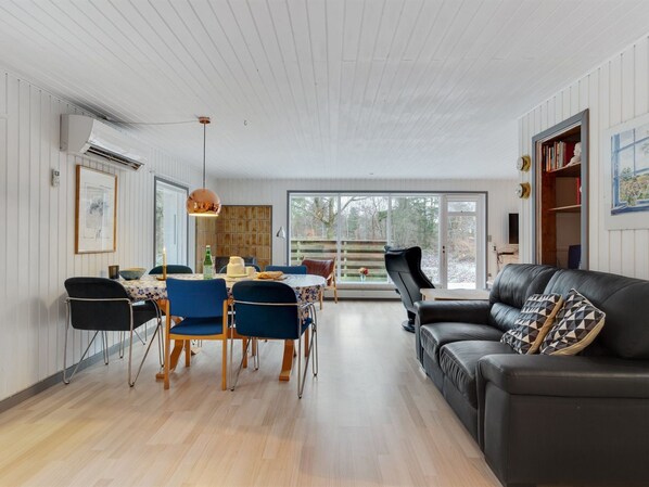 TV, peis og DVD-spiller