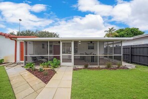 Exterior - Hollywood Hills By Dream Vacation (Hollywood)