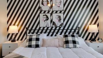 2 bedrooms, desk, iron/ironing board, travel crib