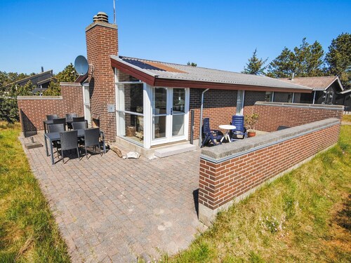 "Jerrik" - 900m from the sea by Interhome