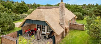 "Pasi" - 1.2km from the sea by Interhome