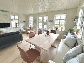 TV - "Ajvi" - 50m from the sea by Interhome (Sjølund)
