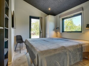 4 bedrooms, WiFi