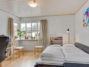 2 bedrooms, WiFi