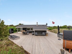 Outdoor dining - "Rolfkarl" - 500m from the sea by Interhome (Ringkøbing)
