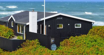 "Legolas" - 50m from the sea by Interhome