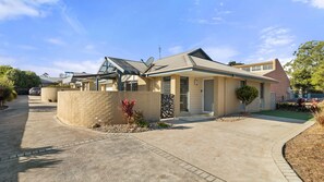 Exterior - Sandy Toes by Experience Jervis Bay (Vincentia)