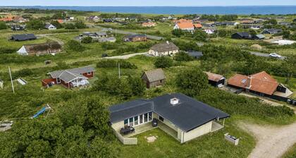 "Yorik" - 800m from the sea by Interhome