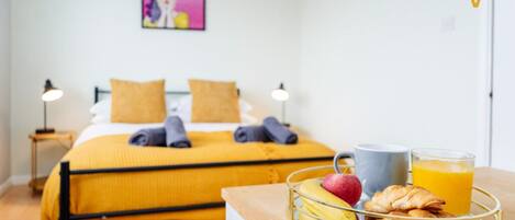 2 makuuhuonetta, silitysrauta/-lauta, ilmainen Wi-Fi, vuodevaatteet