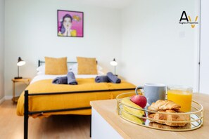 2 makuuhuonetta, silitysrauta/-lauta, ilmainen Wi-Fi, vuodevaatteet