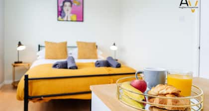 Flexible 2-Bed House: Ideal for Business Trips