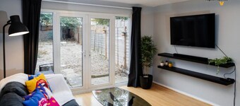 Flexible 2-Bed House: Ideal for Business Trips