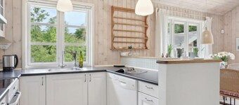 "Tia" - 1.4km from the sea by Interhome