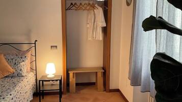 1 camera, Wi-Fi gratuito, lenzuola