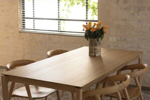 Dining - Rustic Charm Tel Aviv CTR by Sea N' Rent (Tel Aviv)