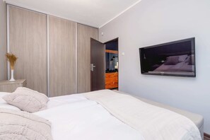 1 camera, ferro/asse da stiro, Wi-Fi, lenzuola