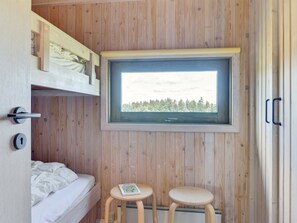 3 bedrooms, Internet