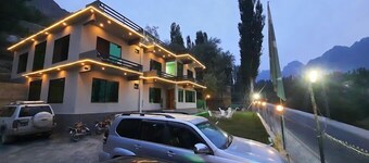 Bardukh Hotel Skardu