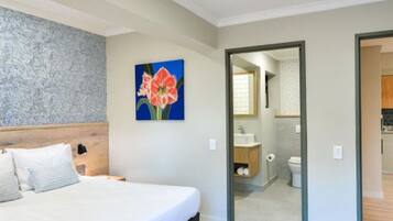 Lägenhet | 1 sovrum, individuell inredning, unika möbler och skrivbord