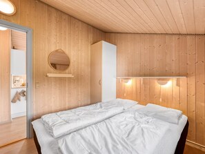 3 bedrooms, Internet