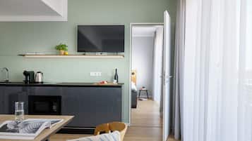 Apartment, Balcony | Private kitchen | Fridge, microwave, stovetop, dishwasher