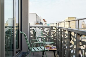 Superior Studio | Balcony - appartello - smarttime living Berlin (Berlin)